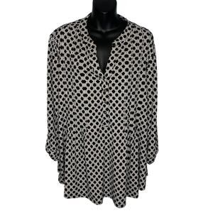 CB Women's 3x Black & White 3/4 Sleeve V-Neck Blouse